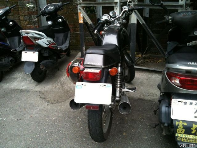 公司停車場發現的 CB250te
