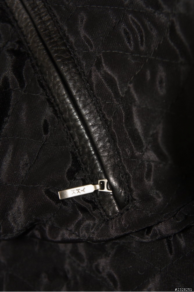 (分享)Barneys Originals 皮衣