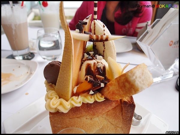 川布主題餐廳。蜜糖吐司、鬆餅下午茶