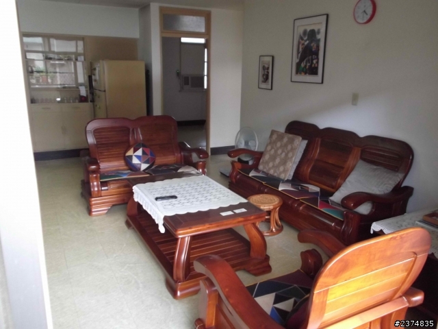 可以請問這個格局可以怎麼裝潢?