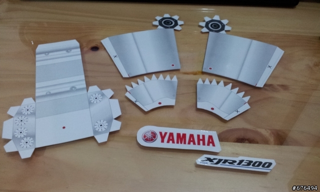 [紙模型製作] YAMAHA XJR1300重機模型製作~