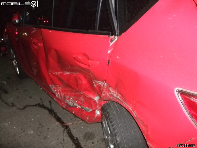 2011年4月馬自達3,5D ,車禍處理過程文件----(結案)