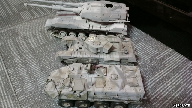 (11/24更新)BANDAI 1/35 地球聯邦軍61式戰車(M61A5) 遙控版