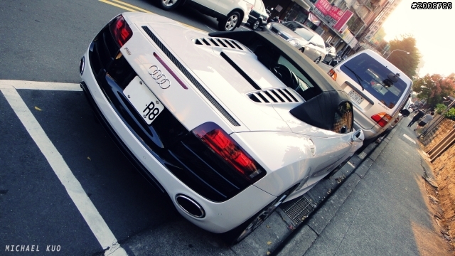 430 spider    還有  MP4-12C   R8 spider   在天母