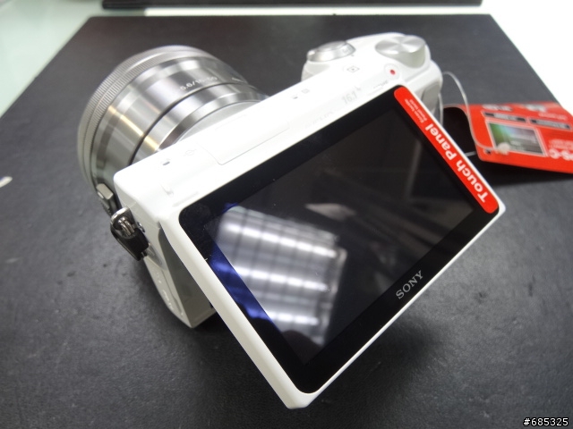 [簡易開箱]  NEX-5RL  單眼畫質，輕巧機身 (經典白)