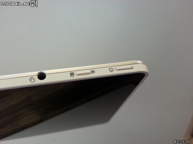 Acer ICONIA Tab W510-2760G06iss01入手...朋友買的啦!