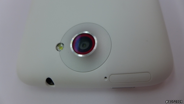 剛買的 HTC ONE X + 開箱少文