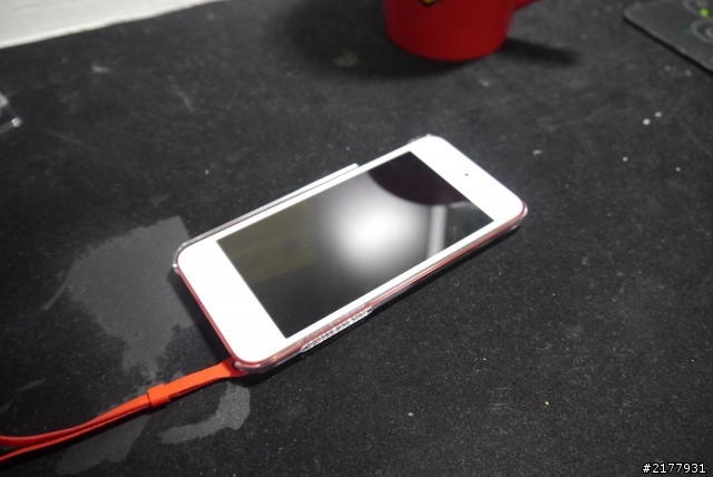 [分享] TUNEWEAR eggshell I pod touch 5 保護殼開箱