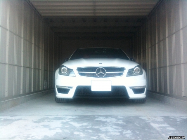 不專業的開箱AMG C63 (第一次開箱)