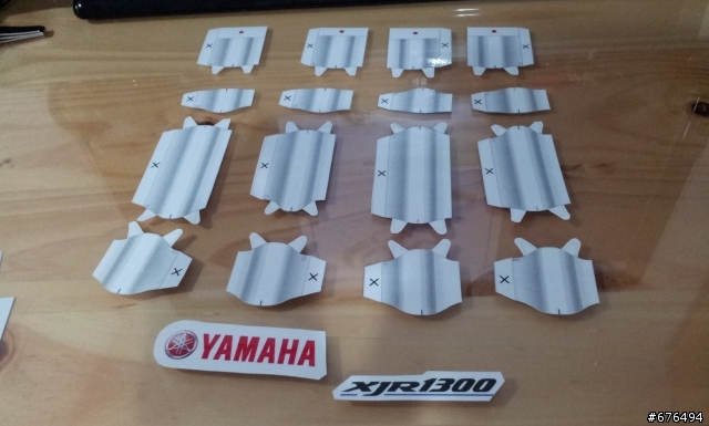 [紙模型製作] YAMAHA XJR1300重機模型製作~