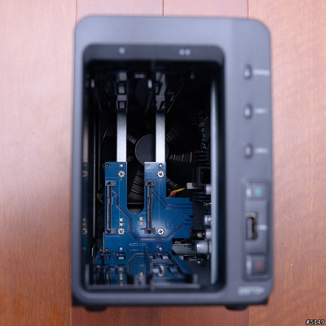 [開箱] Synology DS713+ NAS 擴充 4GB RAM 實錄
