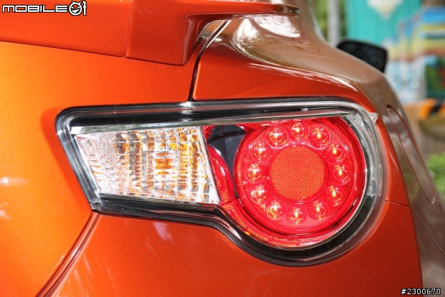 就像是在開豆腐神車!  TOYOTA 86試乘記