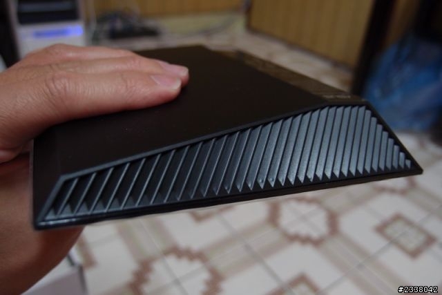 [開箱文] ASUS RT-N56U Gigabit 路由器