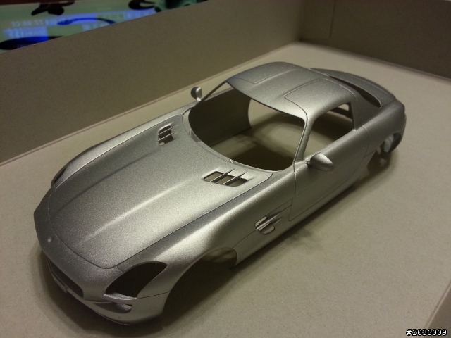 更新..車模上了第二層色漆,請各為前輩給意見,.附圖...