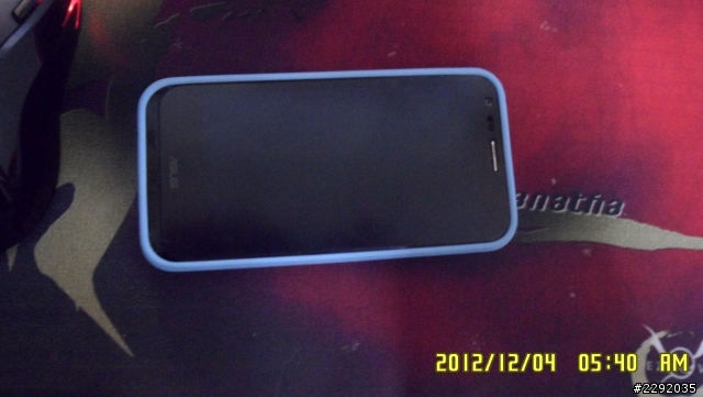 分享PadFone 2自製透明保護套的手機內搭