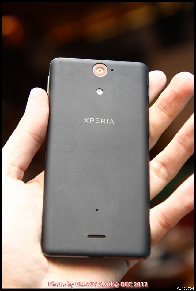 【SONY Xperia V LT25i】影音再進化！美型防水S4雙核體驗