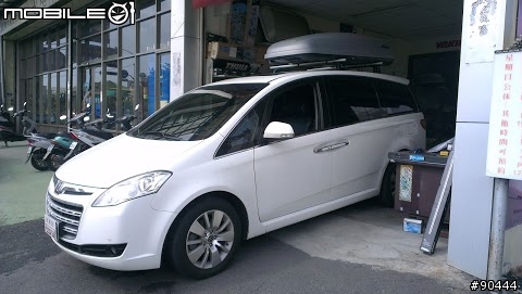 有人的MPV也裝了車頂行李箱嗎？