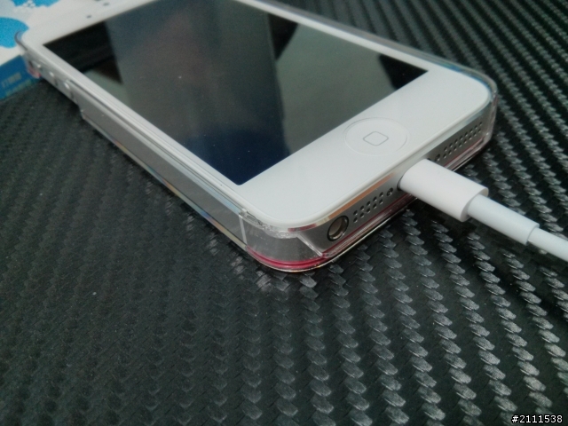 Colorant C2 iPhone 5 保護殼耐用程度堪慮