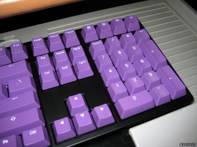 Ducky Shine 2 紅軸+灰,紫色鍵帽小開箱