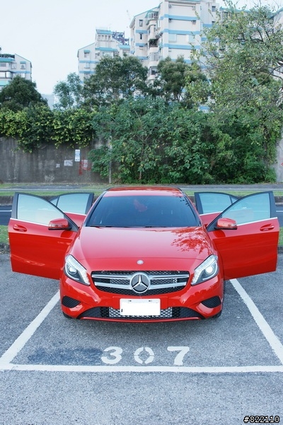 沒箱可拆的開箱~~M-BENZ A200 CDI