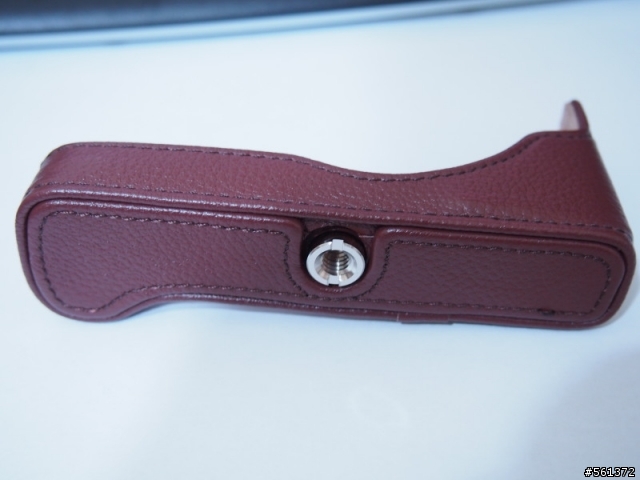 [分享] 開箱E-PL5/E-PM2 原廠CS-38B皮套