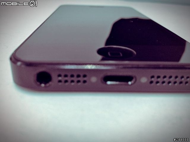 我也拿到IPHONE 5了 包膜後美機分享