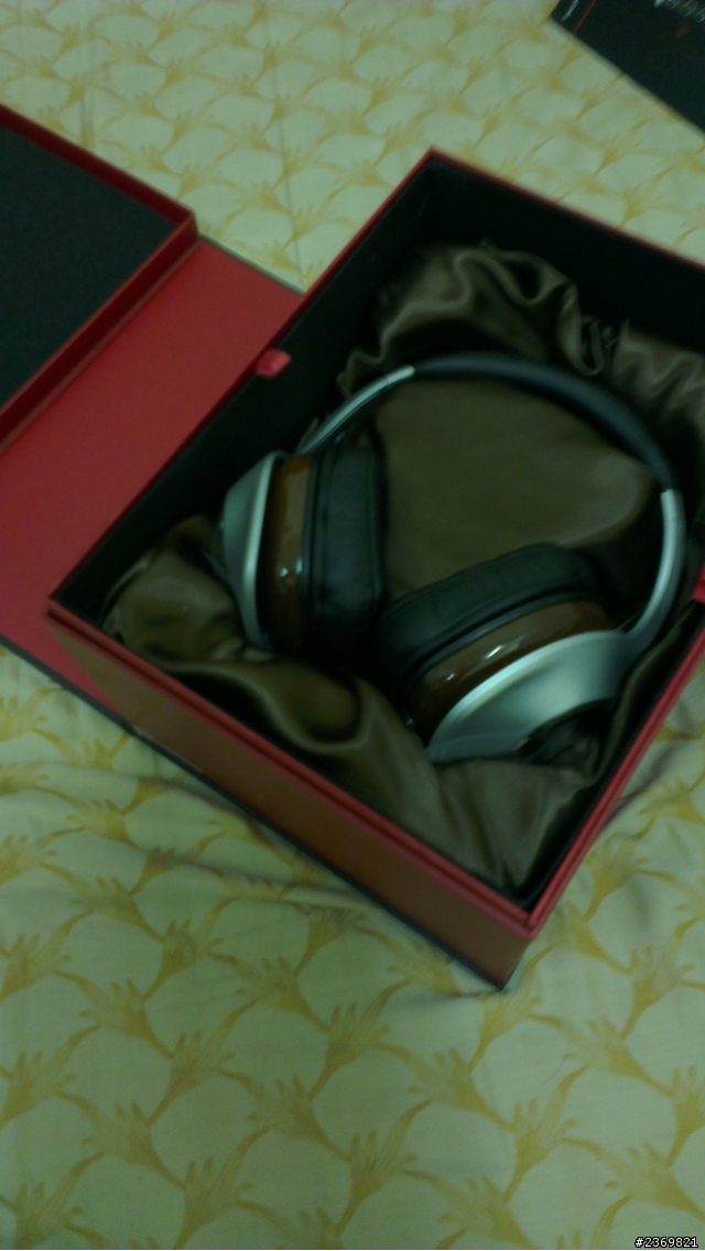 [開箱]新上任旗艦Denon D7100