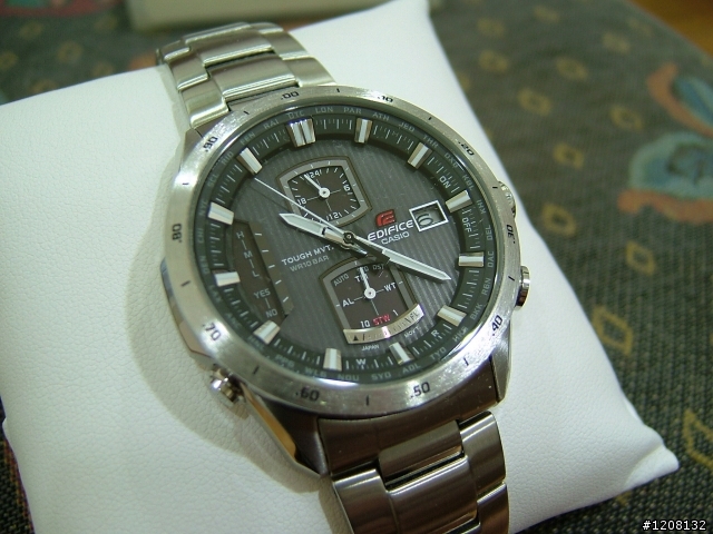 分享：CASIO EDIFICE EQW-A1100 頂級電波賽車錶