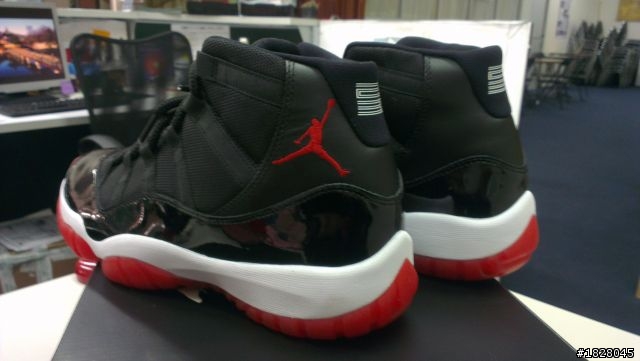 [開箱] Air Jordan 11 Retro "Bred" 黑紅配色