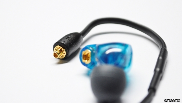 【開箱】SHURE SE215 Special Edition