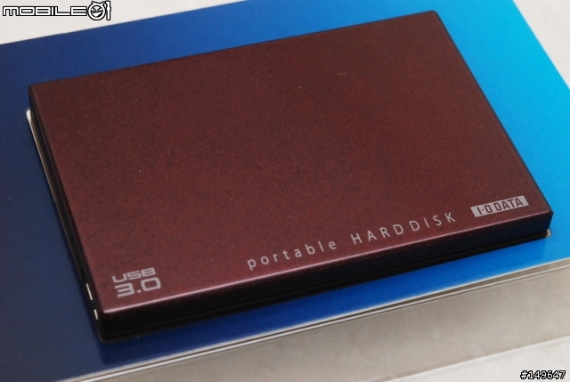 [開箱] I-O DATA 超高速系列 1TB USB3.0 2.5吋行動硬碟-復古紅