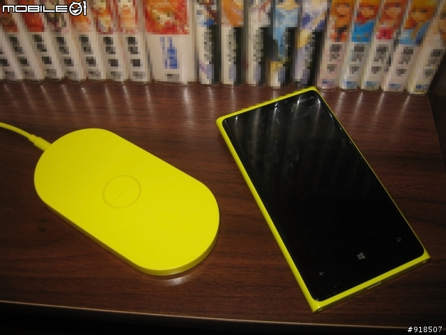 LUMIA 920黃色開箱獻曝
