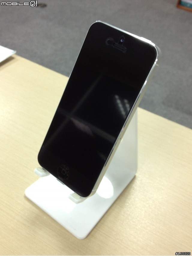 「分享」不一樣的iPhone5，繼上次拋光被毒舌後，跨年特殊版