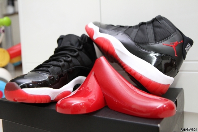 ［開箱］72連勝 Air Jordan XI Bred !!!!!!!