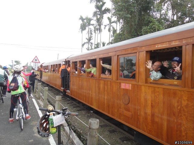 追火車，阿里山森林鐵路通車一百周年慶生活動