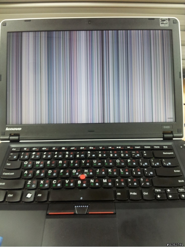 Lenovo ThinkPad Edge 螢幕變的超美的