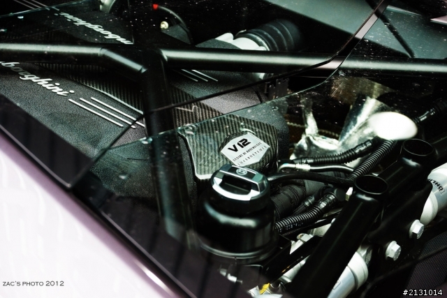 (鐵灰)Aventador LP700-4~~落地了