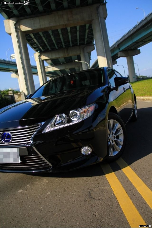 [開箱] LEXUS ES300h 豪華版 星耀黑 圖多慎入