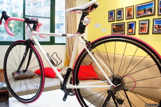 女王的第一台鋼管公路車-K350 超粉開箱