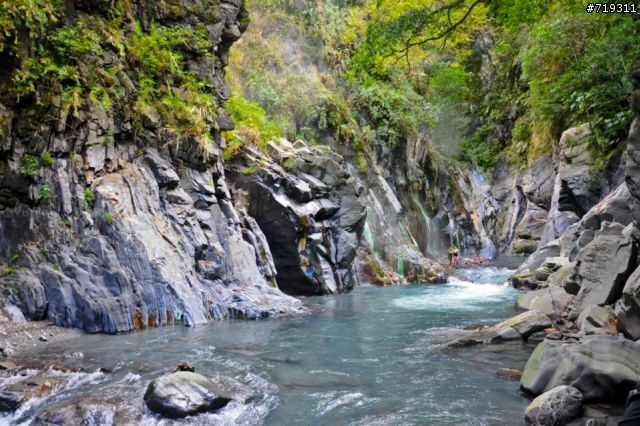 【遊記】101.12.15-16 台東祕境之湯~栗松溫泉.......圖爆多!!小心服用!!