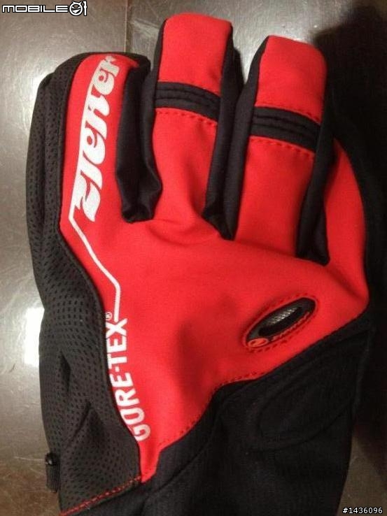 【開箱】ZIENER Primaloft+GTX 防水保暖手套