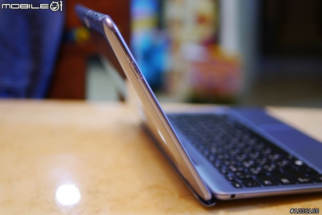 開箱報告- Win 8 平板 Ativ Smart PC XE500T1C