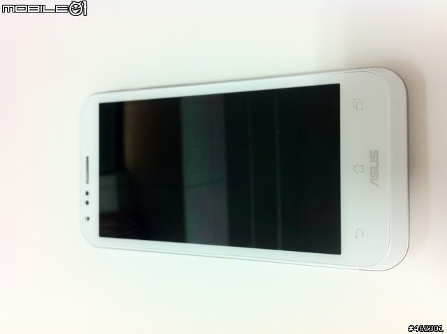 【開箱】Padfone 2 64G白色