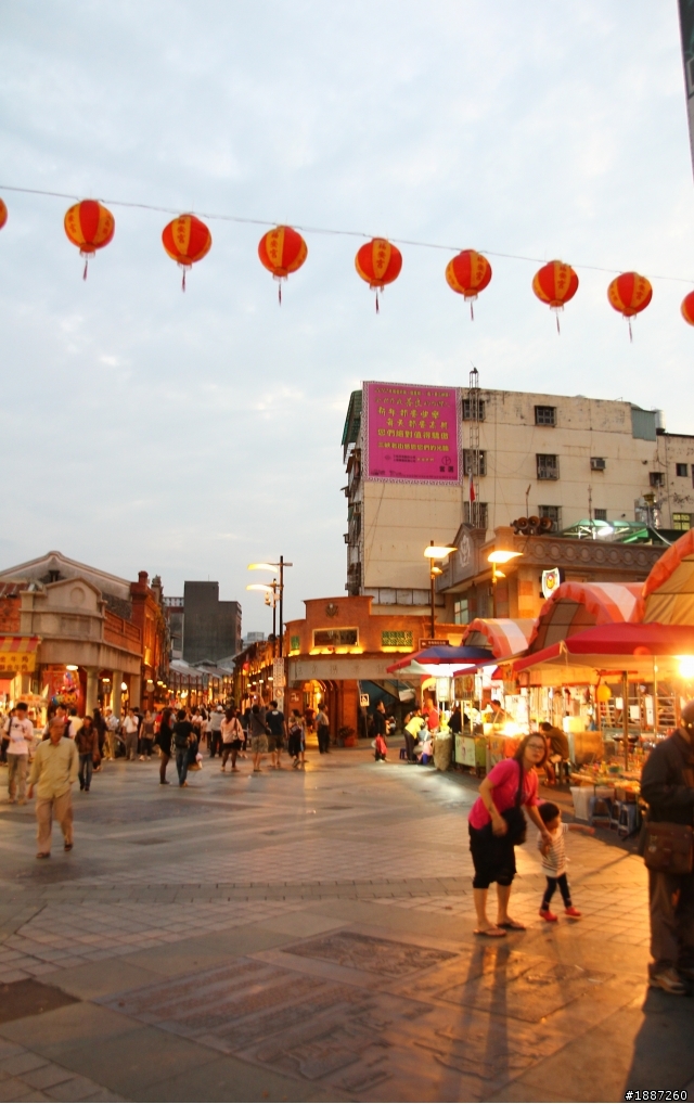 三峽老街夜市夜拍巡禮~~圖多