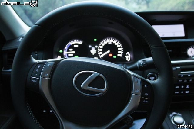 [開箱] LEXUS ES300h 豪華版 星耀黑 圖多慎入