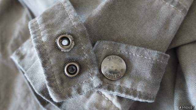 ...GUESS Military Jacket 聖誕節...開箱...