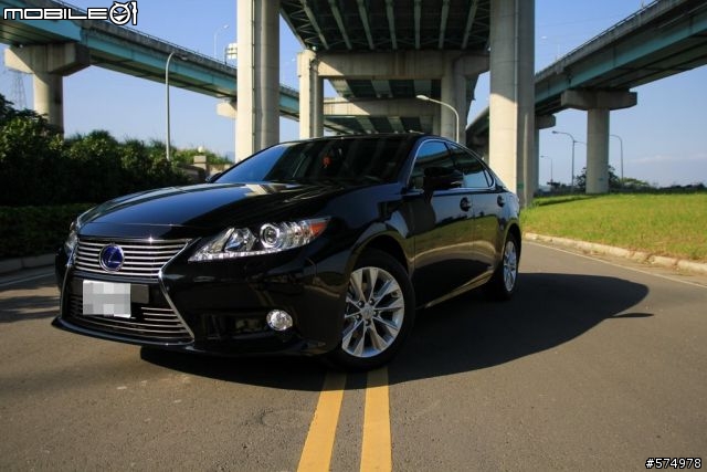 [開箱] LEXUS ES300h 豪華版 星耀黑 圖多慎入