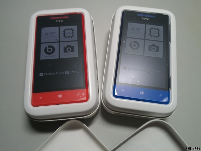 [開箱]孝親首推HTC 8S 慶典紅+海軍藍 雙開箱...