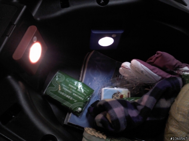 我幫我的NIKITA座墊下置物箱裝燈