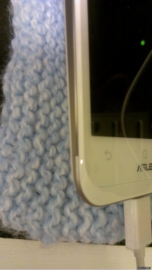 padfone 2 白色 好迷人~~(開箱)
